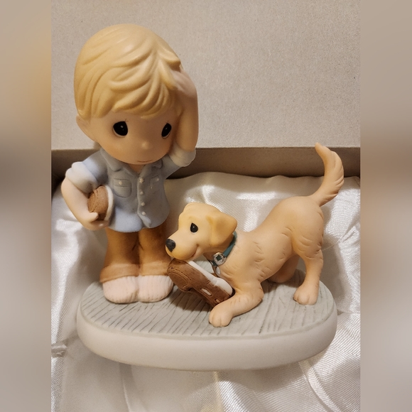 PRECIOUS MOMENTS "SOLE MATES" 2009 - Picture 4 of 10